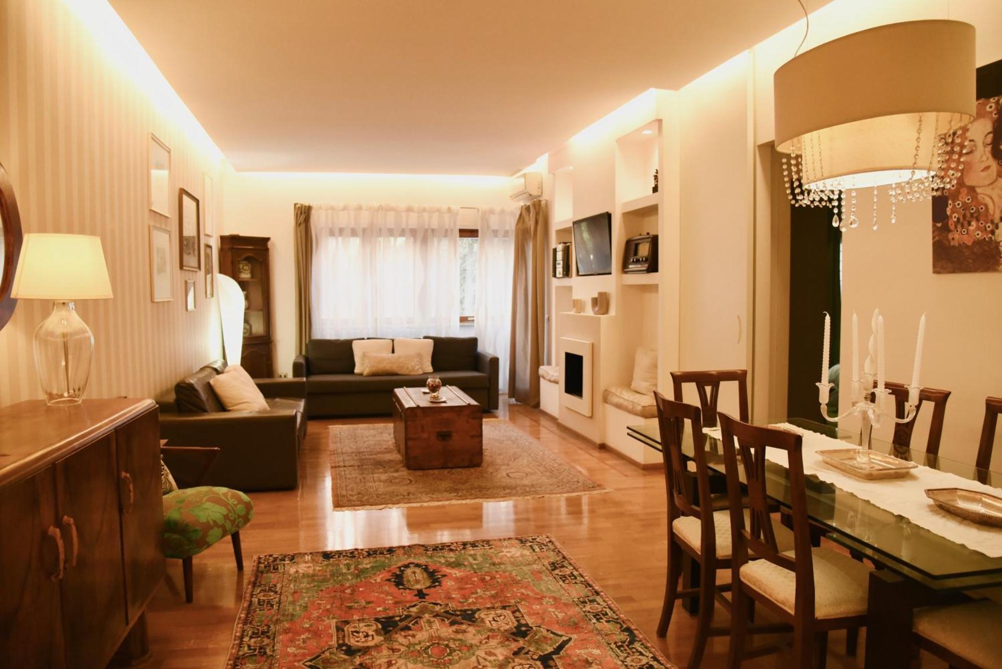 Chic And Elegant Apartment In The Heart Of Рим Экстерьер фото