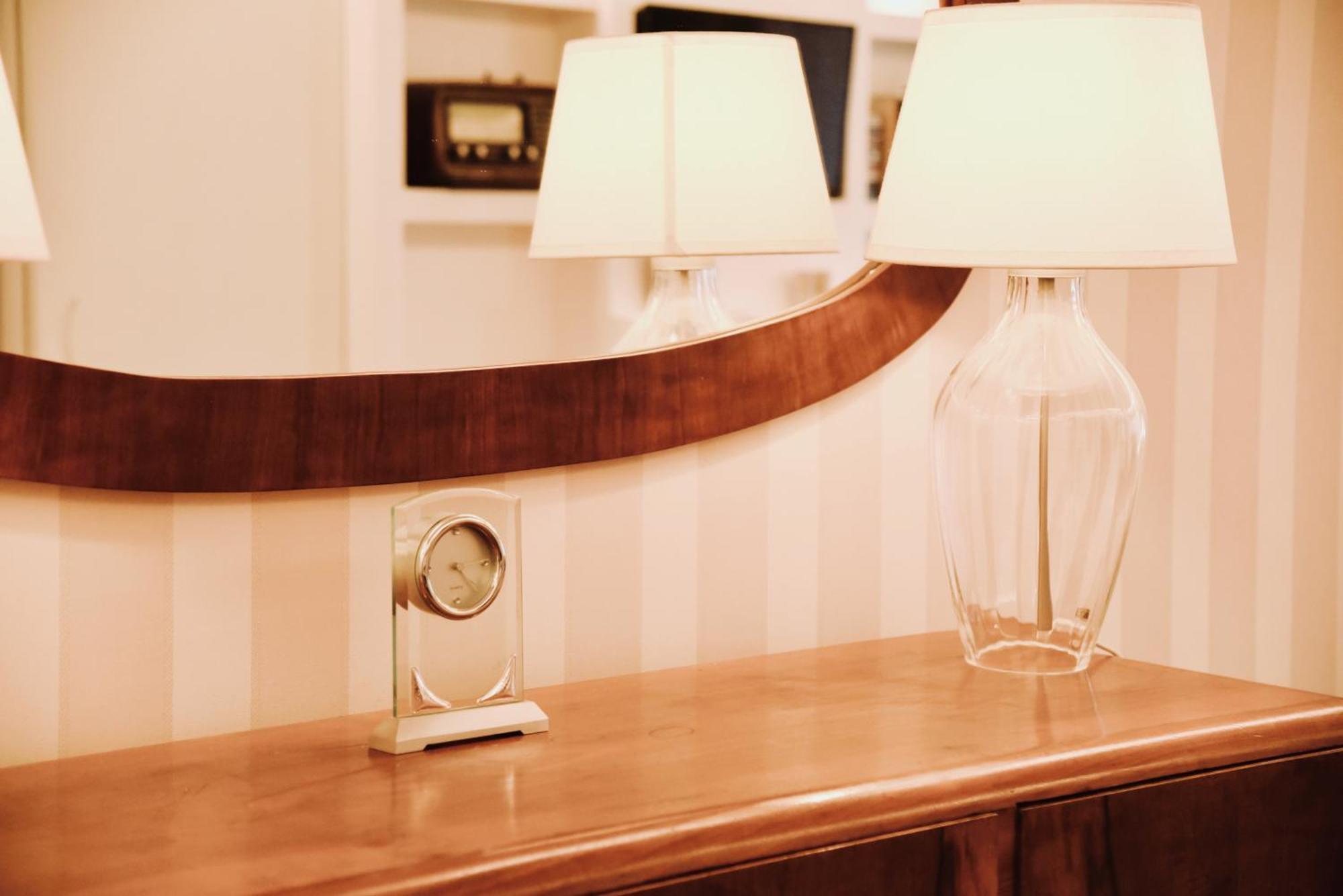 Chic And Elegant Apartment In The Heart Of Рим Экстерьер фото