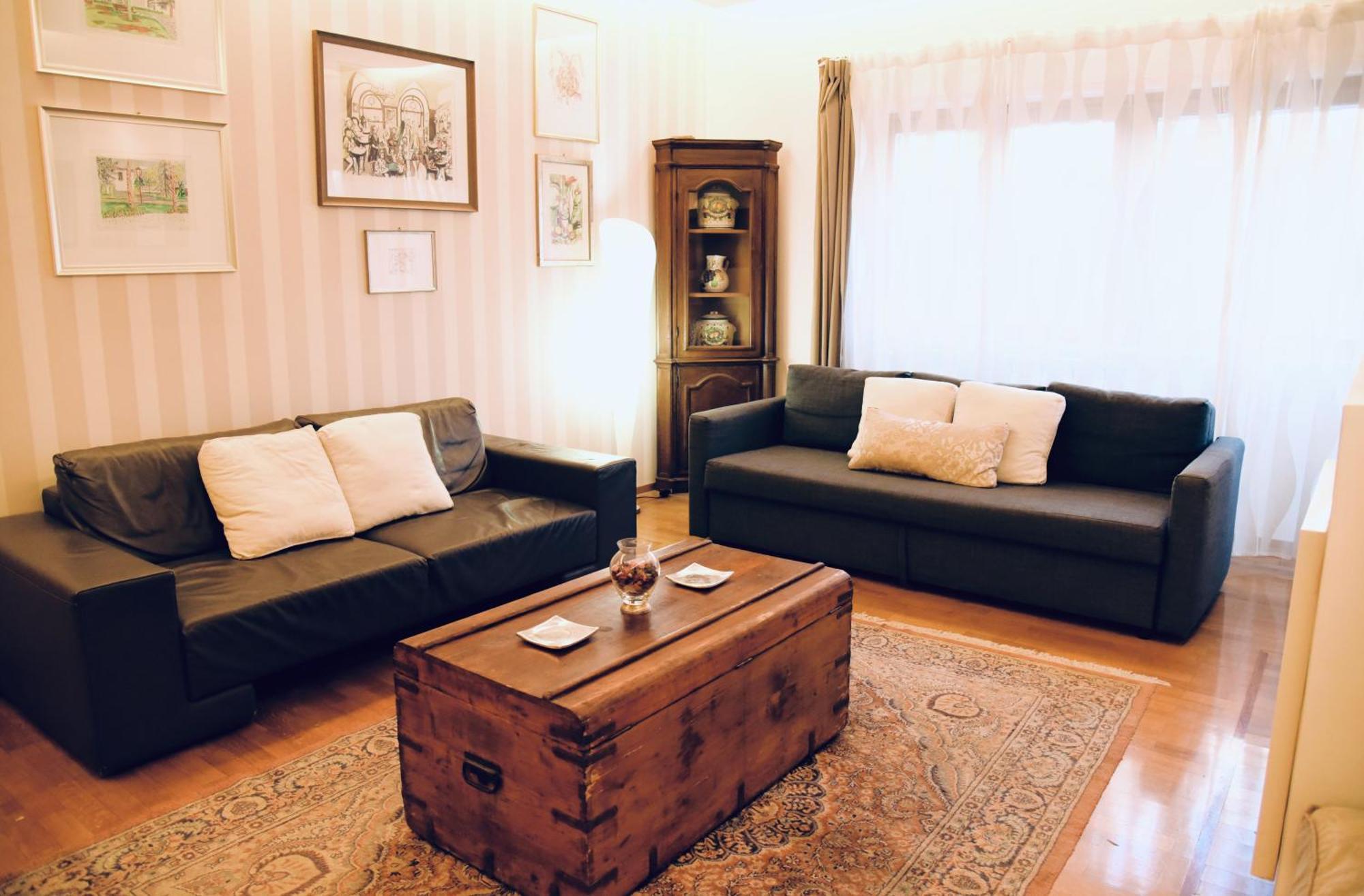 Chic And Elegant Apartment In The Heart Of Рим Экстерьер фото
